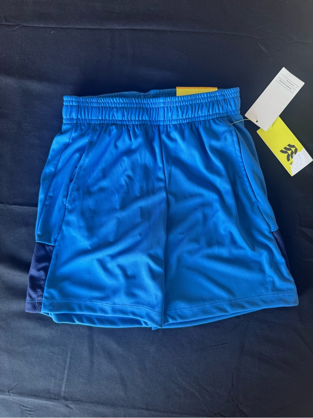 NWT All In Motion Boys Athletic Training Shorts Blue Navy Panel Size S (6/7)